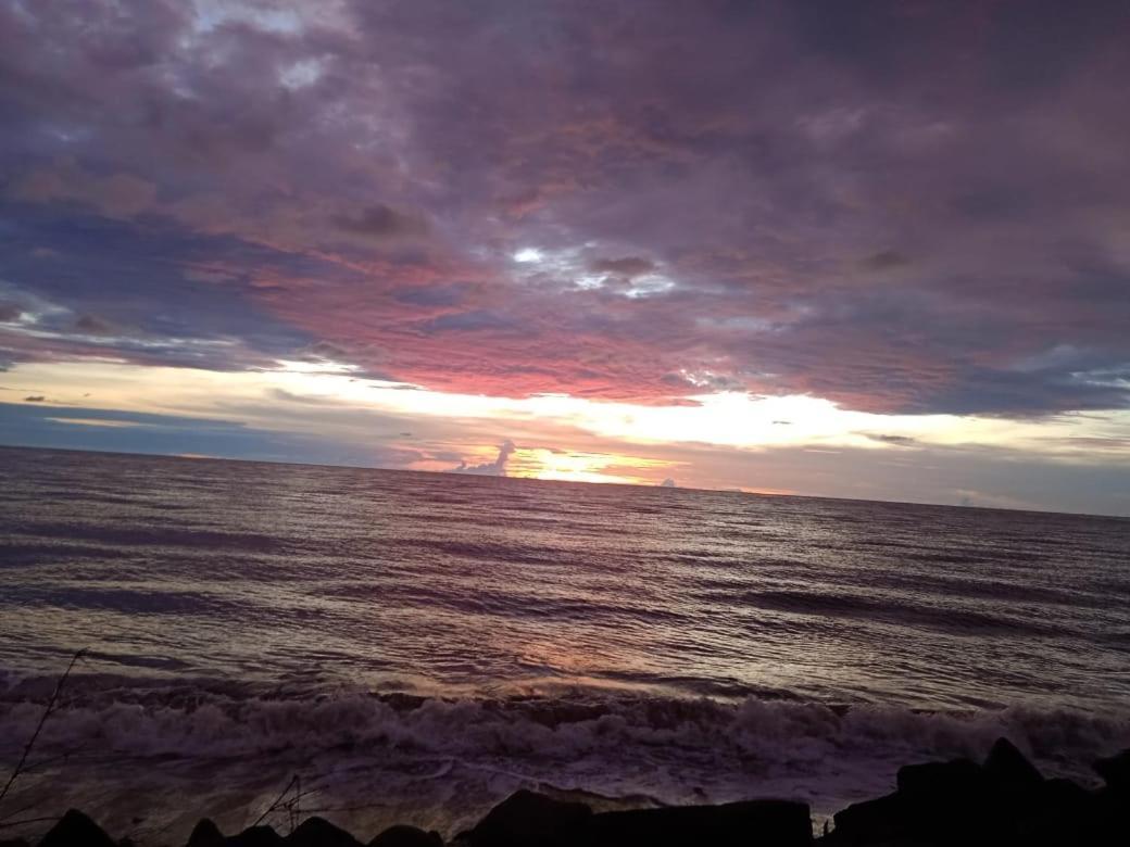 Enocean Homestay Cherai Beach Extérieur photo